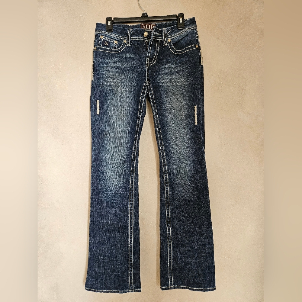 Cowgirl Up womens blue jeans 28/34